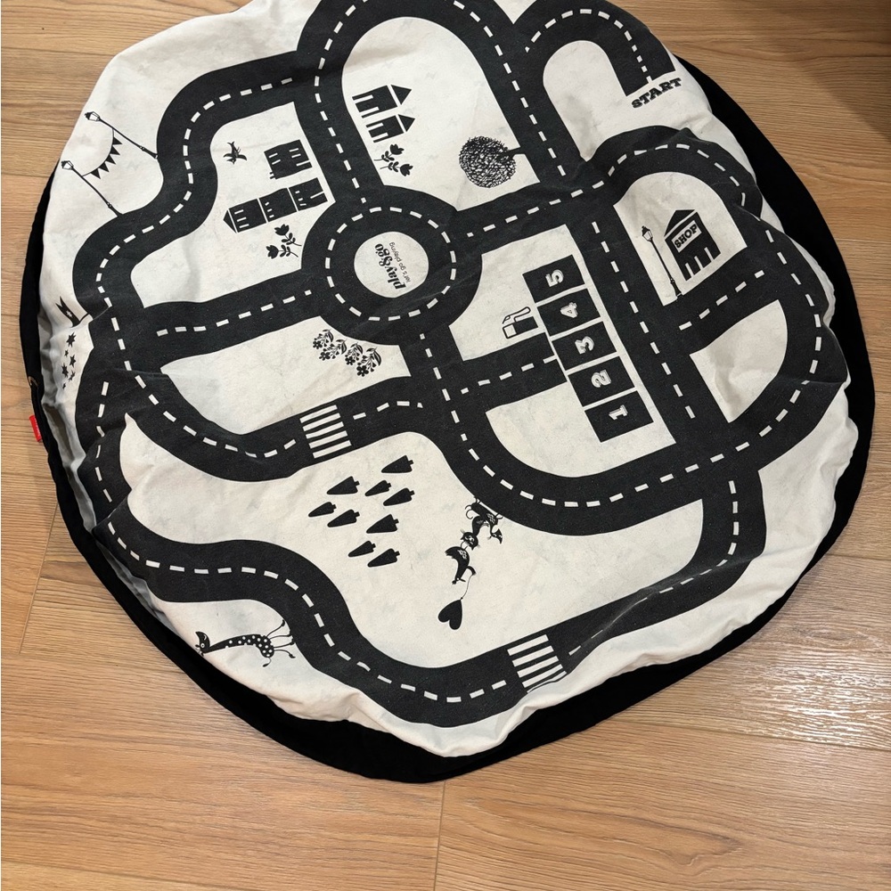 Black and White Play Mat with Road Design